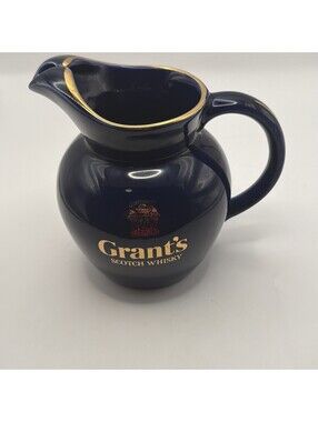 Grant's Scotch Whiskey Pitcher Made By Wade In England Blue - Excellent Shape